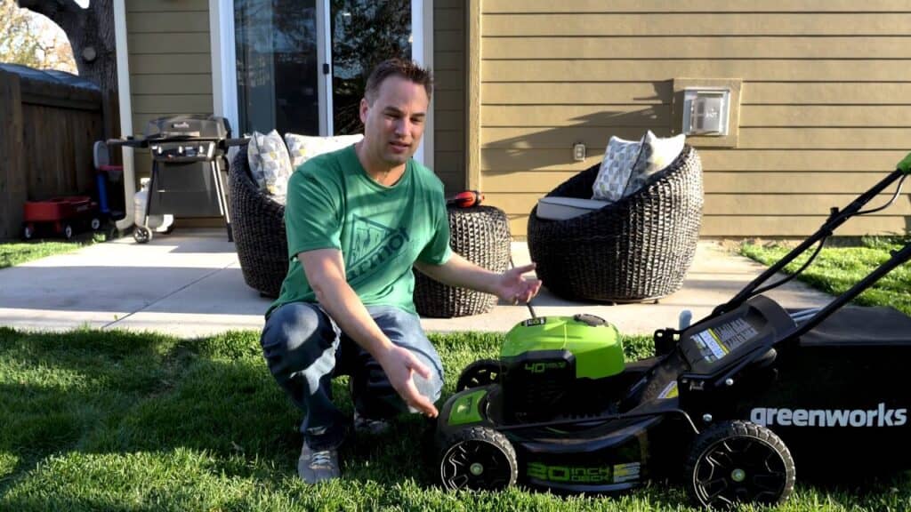 How does an Electric lawn Mower Work